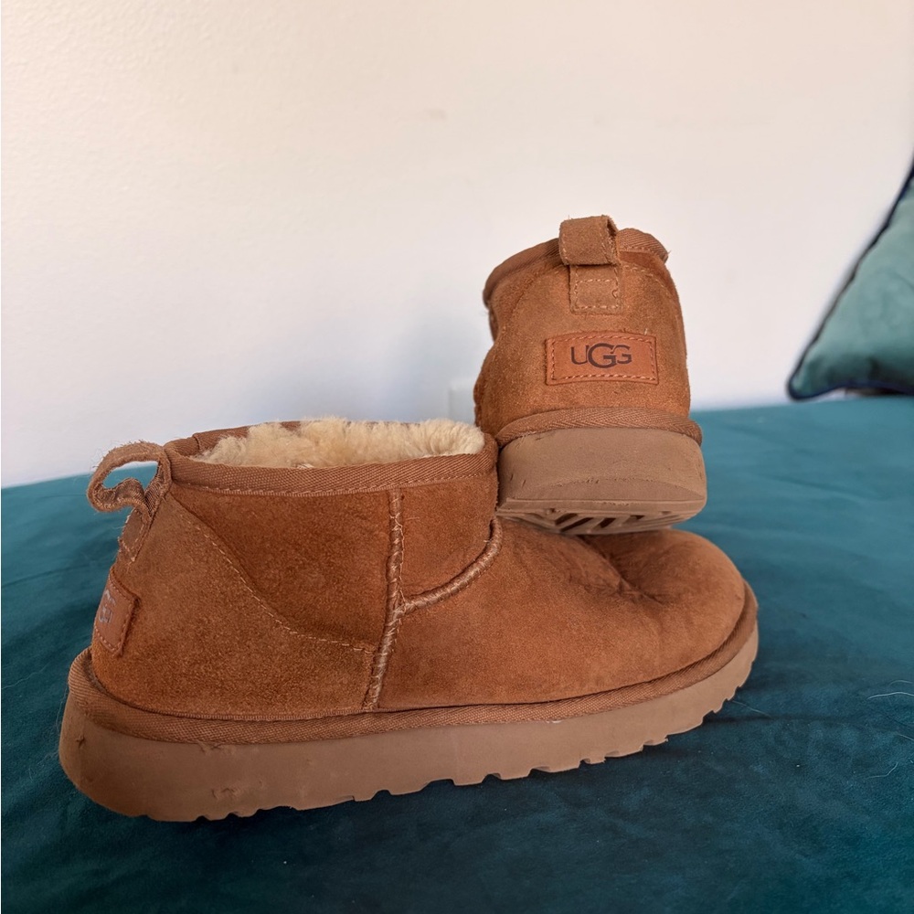 UGG Classic Ultra Mini - Chestnut - US Size 9 Women’s